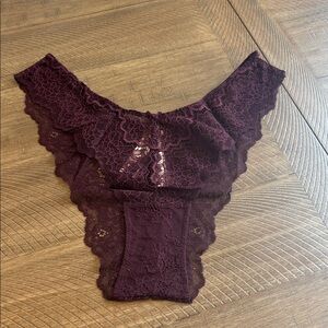 NWT Victoria’s Secret Dream Angels Brazilian Lace Panty